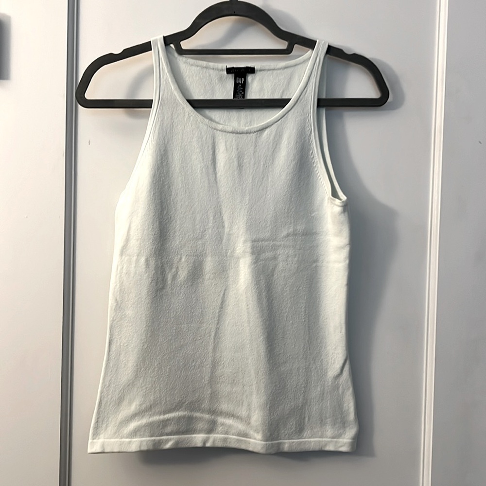 Gap Stretch Tank Size Medium in Light Ice Blue